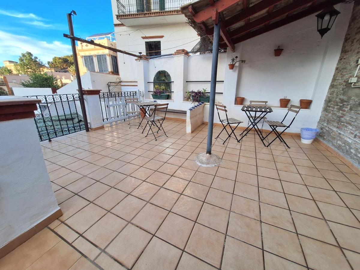 Bbtk Bed And Bike Hotel Malaga Bagian luar foto