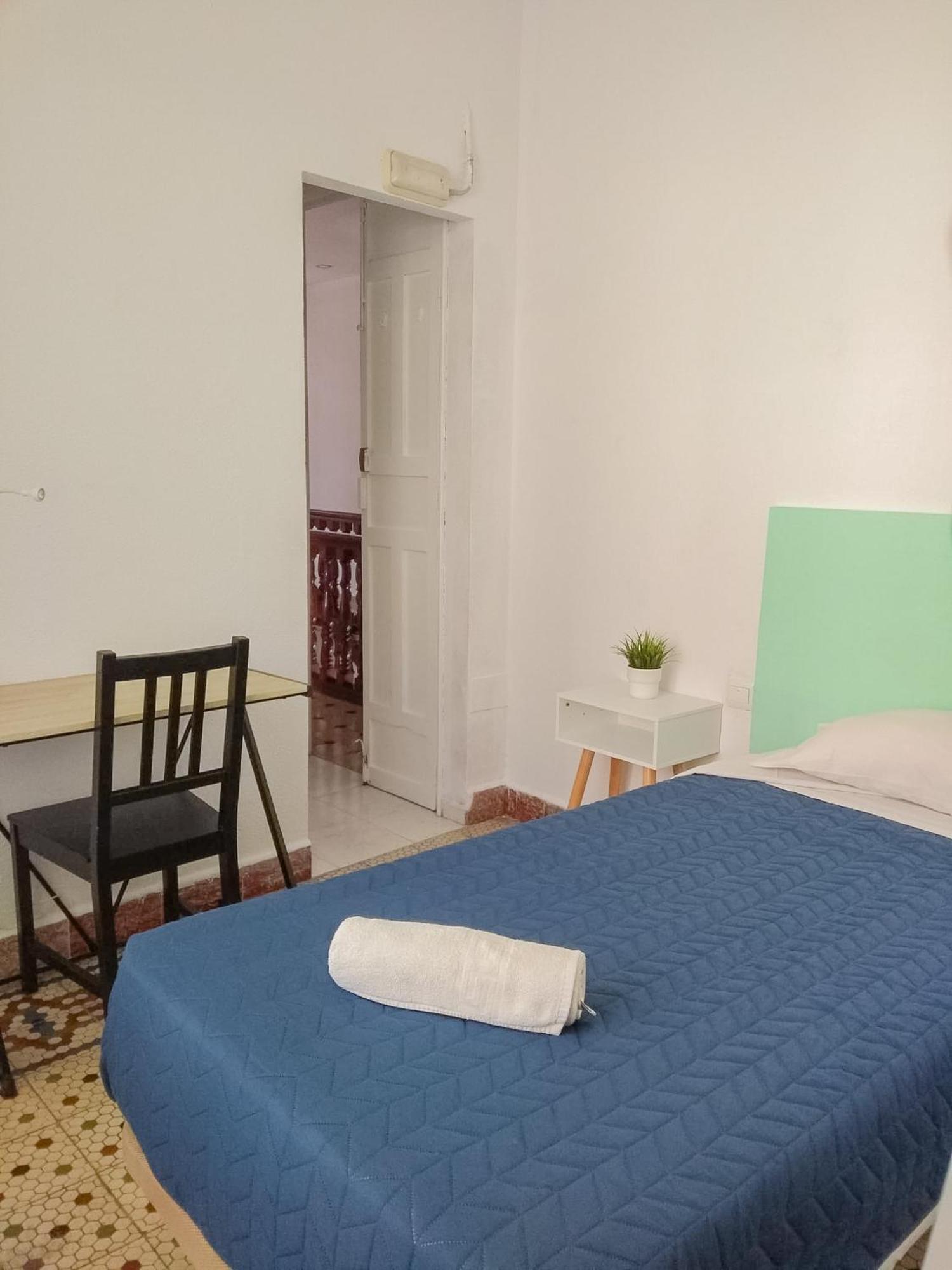 Bbtk Bed And Bike Hotel Malaga Bagian luar foto