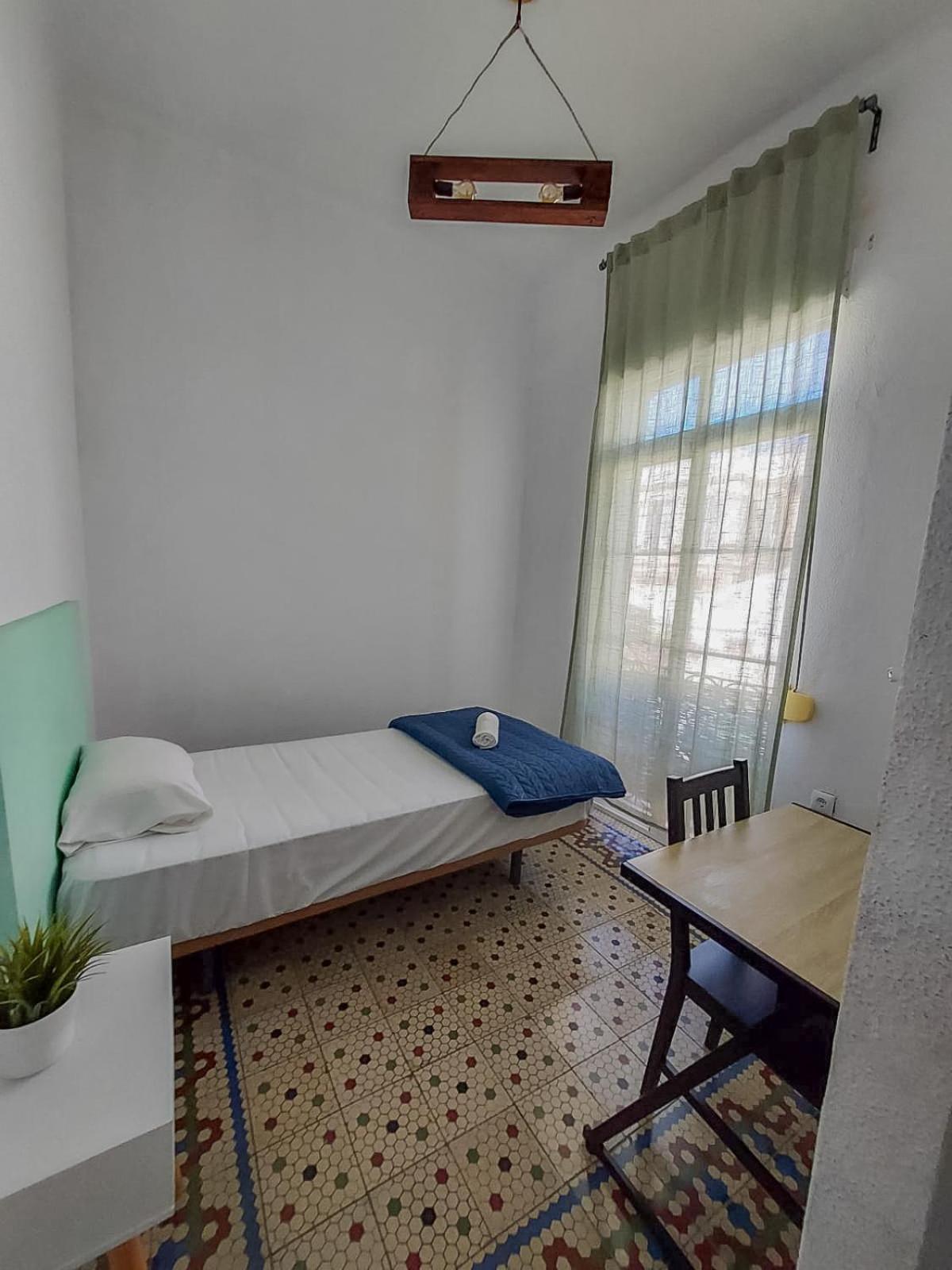 Bbtk Bed And Bike Hotel Malaga Bagian luar foto