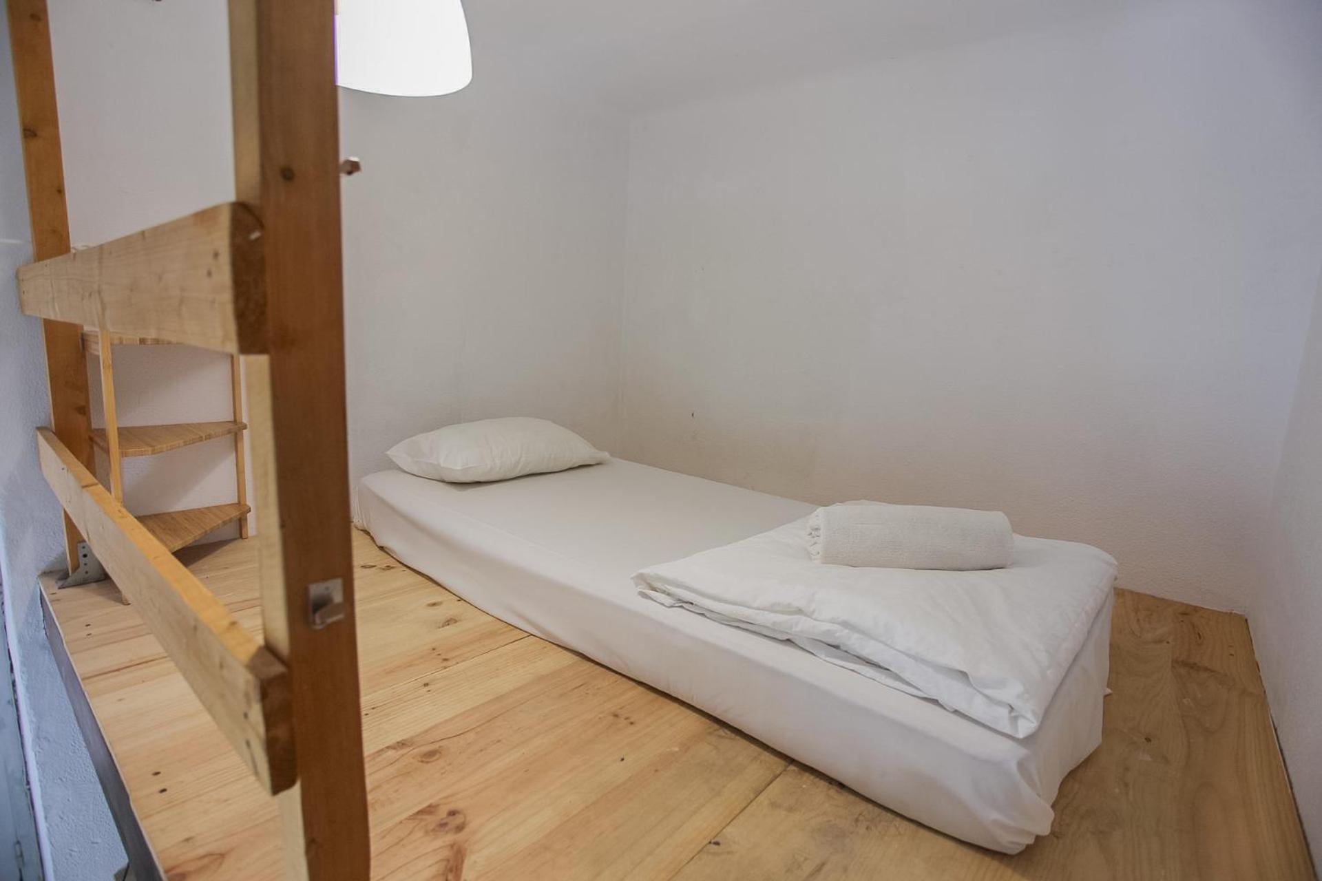 Bbtk Bed And Bike Hotel Malaga Bagian luar foto