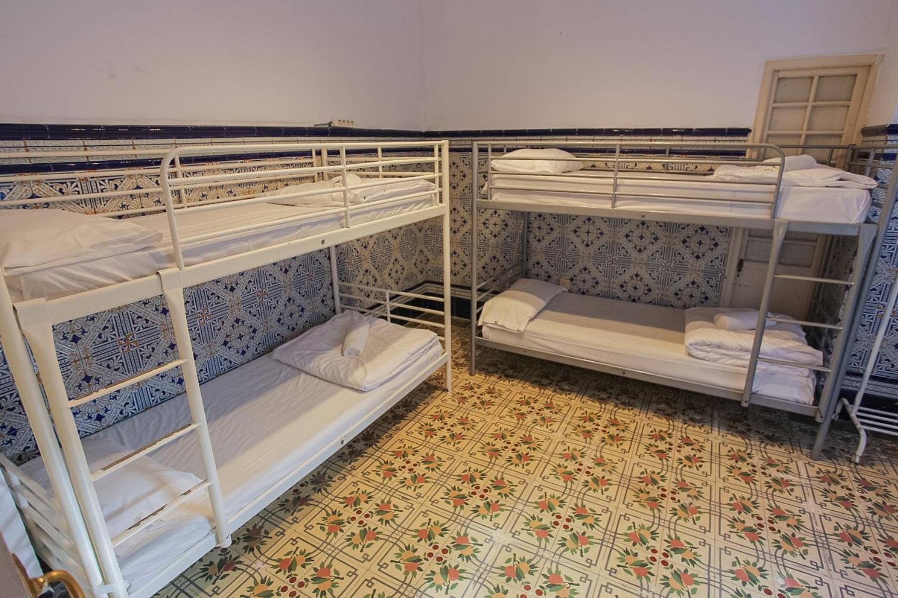 Bbtk Bed And Bike Hotel Malaga Bagian luar foto